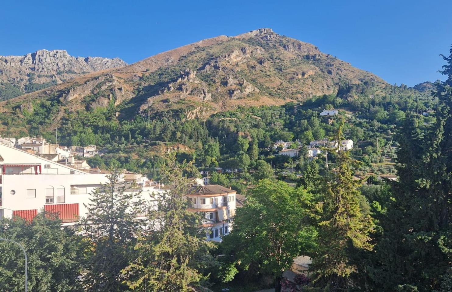 Piso Del Balcon Lägenhet Cazorla Exteriör bild